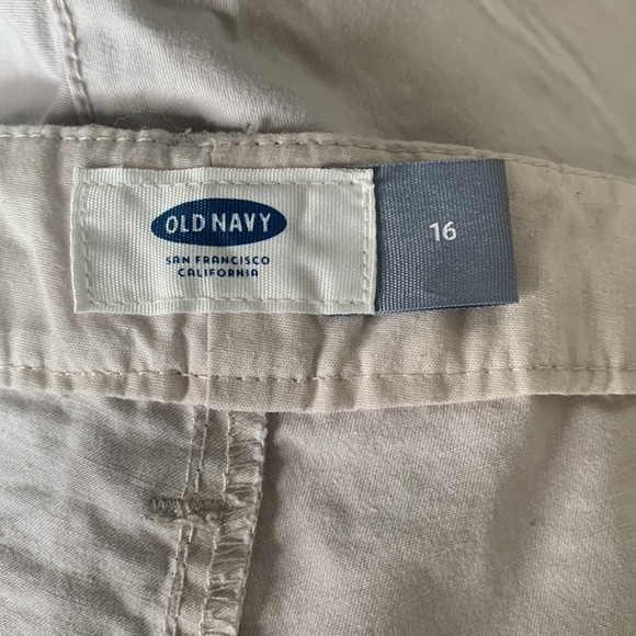 Old Navy shorts - Picture 3 of 3